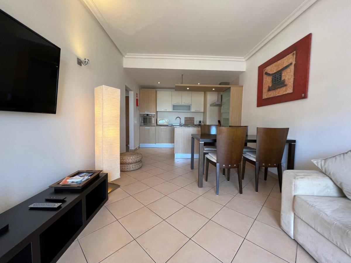 Casa Sol, Fast Wifi, Airco, Swimming Pool Near The Beach Praia Da Rocha Portimão Exterior photo
